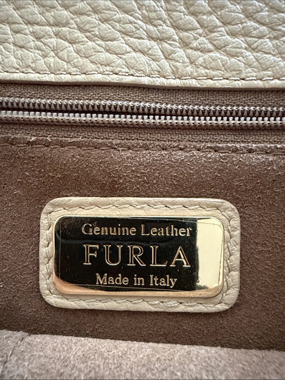 Furla Bicolor Pebbled Leather Shoulder Bag 🔥HP🔥 Preowned Japan Limited Edition!
